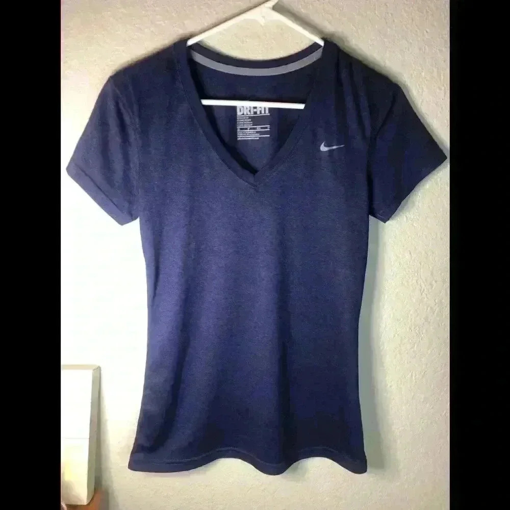 Nike dri fit purple workout shirt sz XS NWOT